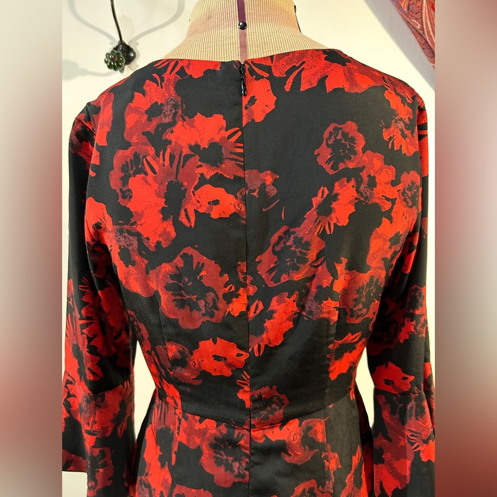 Cynthia Steffe Floral Ruffle Sleeve Sheath Dress Red Black Size 2 - Picture 9 of 14